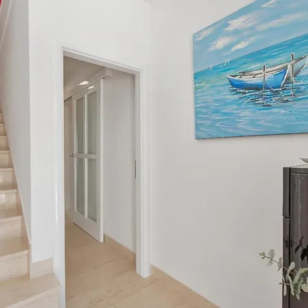 Vesna With Heated Pool فيلة *