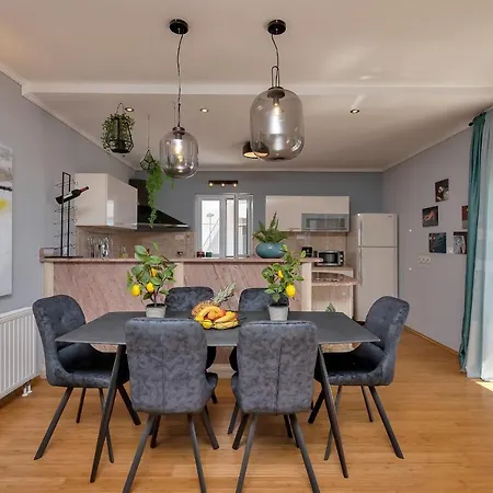 Vesna With Heated Pool فيلة *