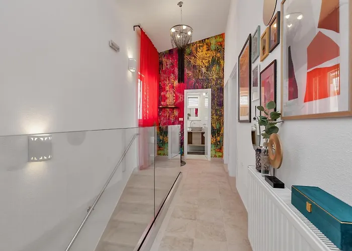 Vesna With Heated Pool Villa Makarska