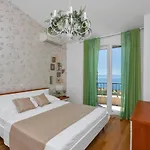 Villa Vesna With Heated Pool